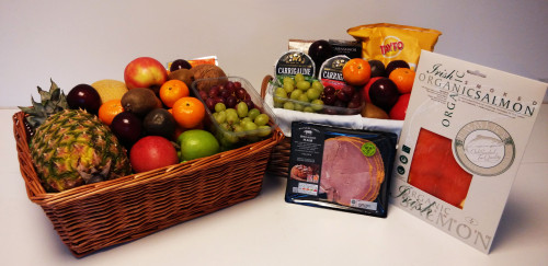 Fruit Oasis & Chilled Flavoursome Gift Basket