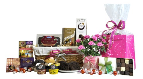 Flowers_And_Chocolate_Basket