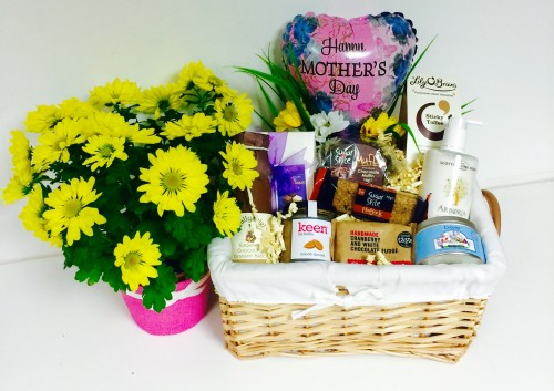 Mother's Day Flowers & Treats