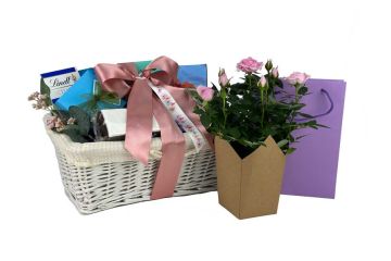Mothers Day Flowers & Wine Delivered with Flowers
